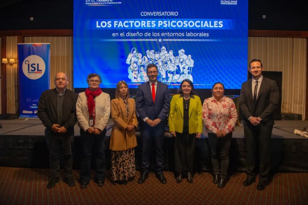 Servilinares en Conversatorio sobre riesgos psicosociales